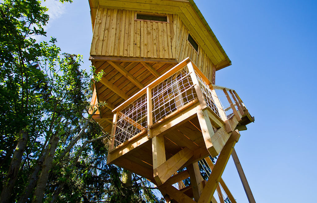 Cabane dans les arbres à plus de 6 mètres (Chêne, Douglas et Sapin)