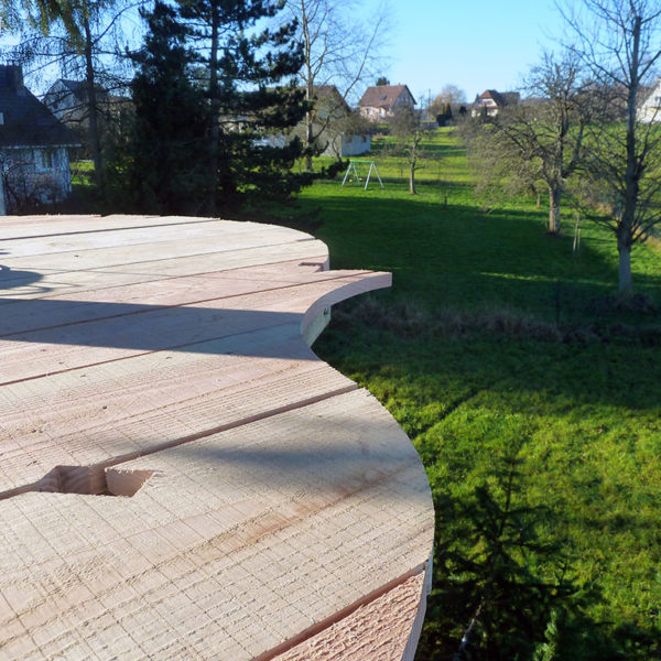 Cabane dans les arbres : découpe terrasse