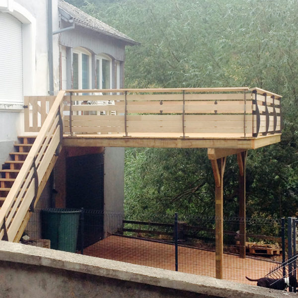 Terrasse en Pin autoclavé classe 4 et platelage en Chêne contre collé