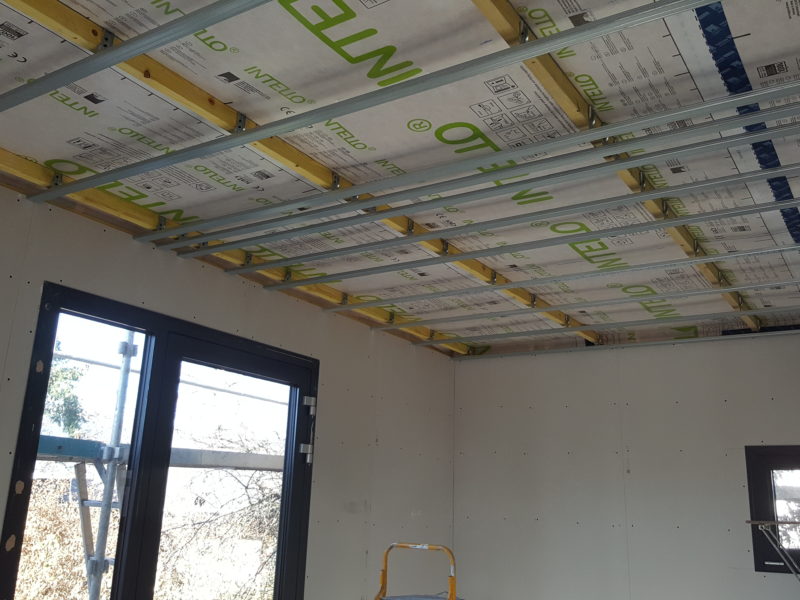 Système plafond à triple rail haute finition